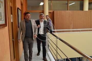 El senador nacionalista Fernando Clavijo durante la visita a Telde (Foto TA)